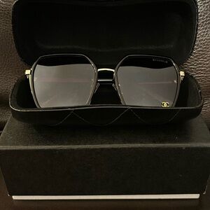 Elegant Black Fashion Sunglasses